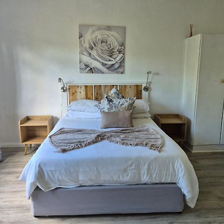 Storms River Guest Lodge Stormsrivier Bagian luar foto
