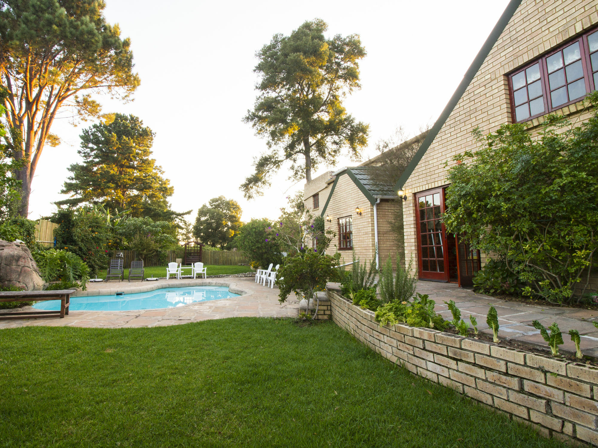 Storms River Guest Lodge Stormsrivier Bagian luar foto